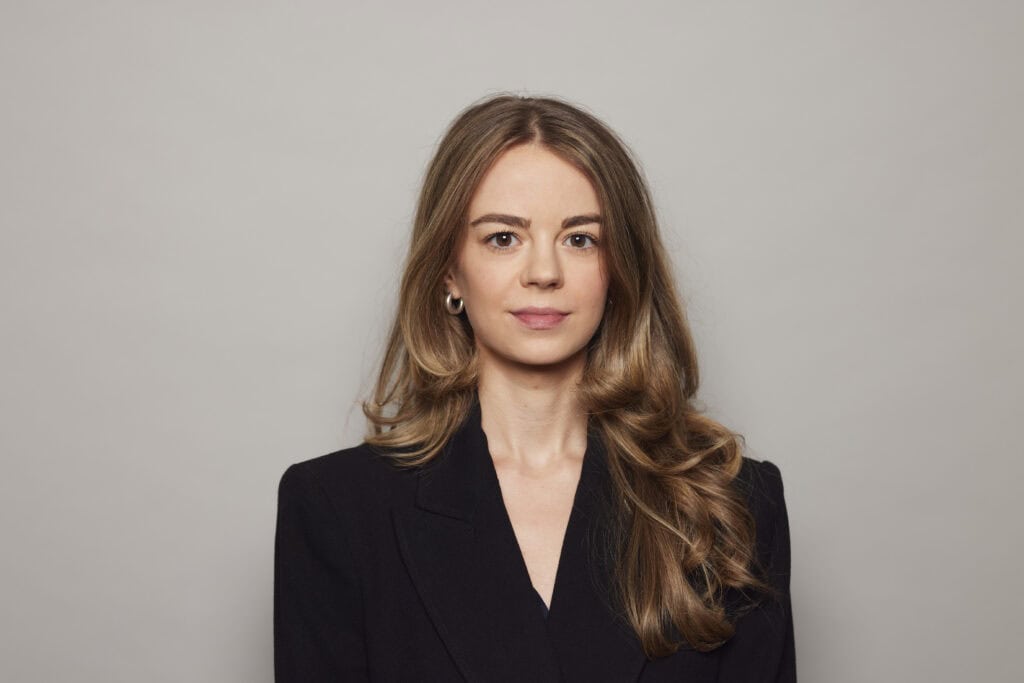 Louisa Lippold - Integrationen - Regpit