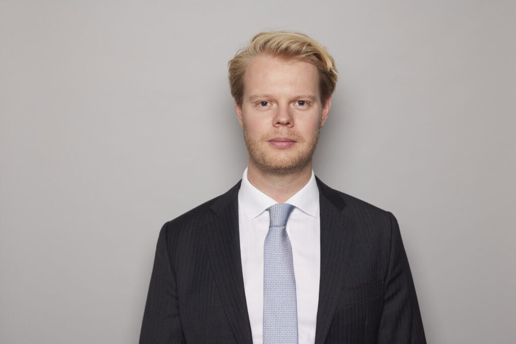 Wolfi Portraet 2 - Integrationen - Regpit